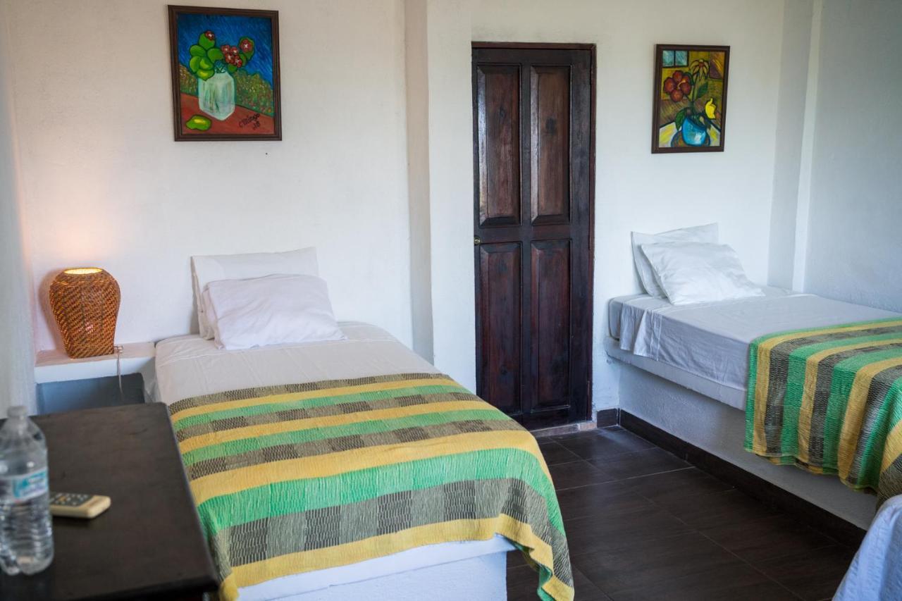 Marbella Eco Lodge 蒙特里科 外观 照片